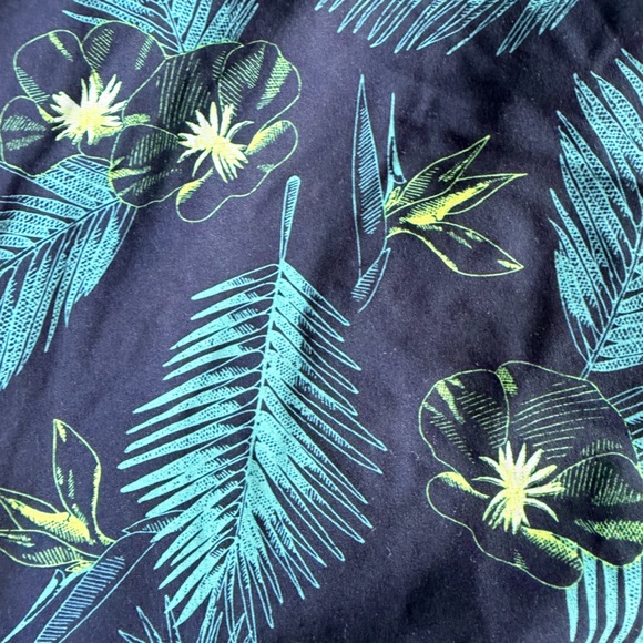 Puma Golf PWRSHAPE Paradise Skirt in Navy Size Medium - Picture 3 of 6